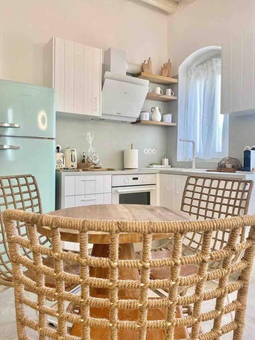 Dee House Sifnos * Artemonas